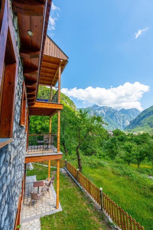 Gegest Hotel 4*